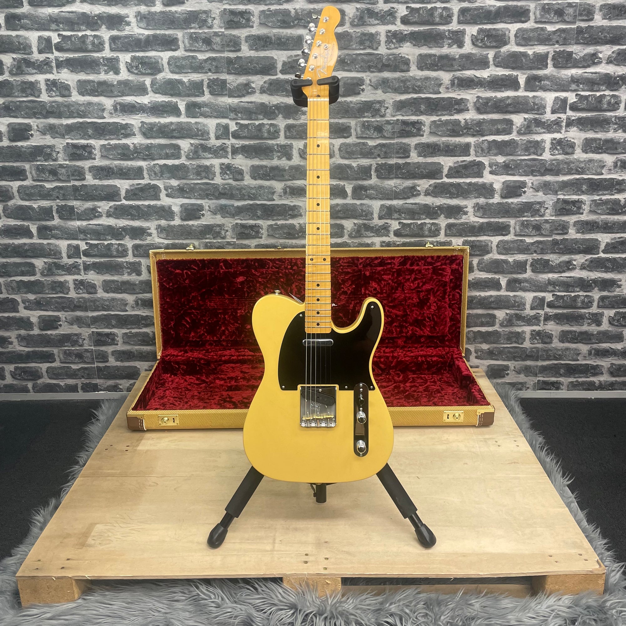 Fender Custom Shop Limited Edition '52 Telecaster Electric Guitar Faded Aged Nocaster Blonde - Deluxe Closet Classic - 9236080867